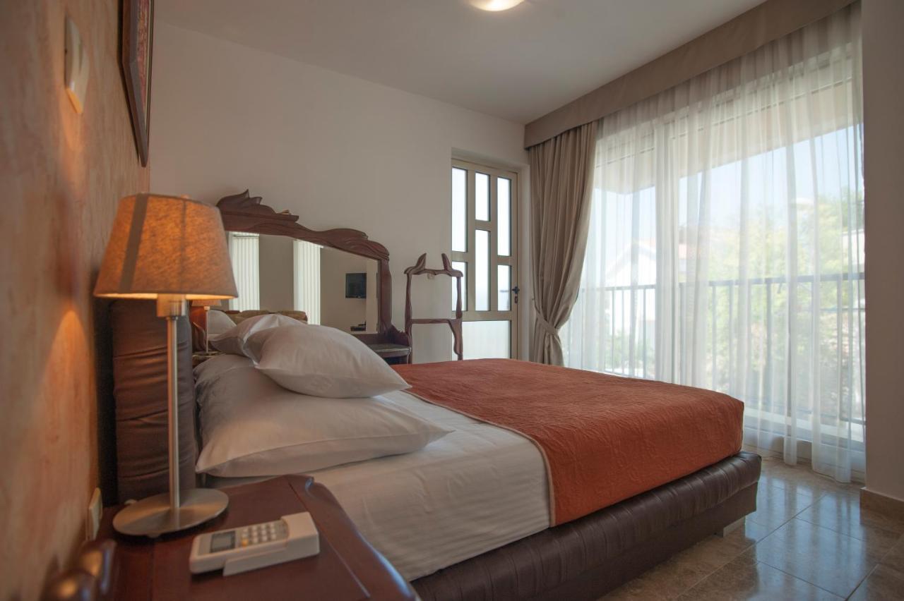 Guest House Przno Bay Sveti Stefan Exterior foto